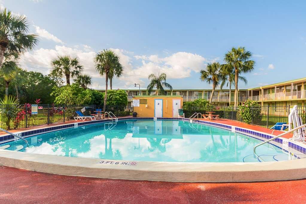 Red Roof Inn Vero Beach - I-95 Удобства фото