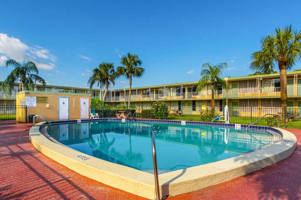 Red Roof Inn Vero Beach - I-95 Удобства фото