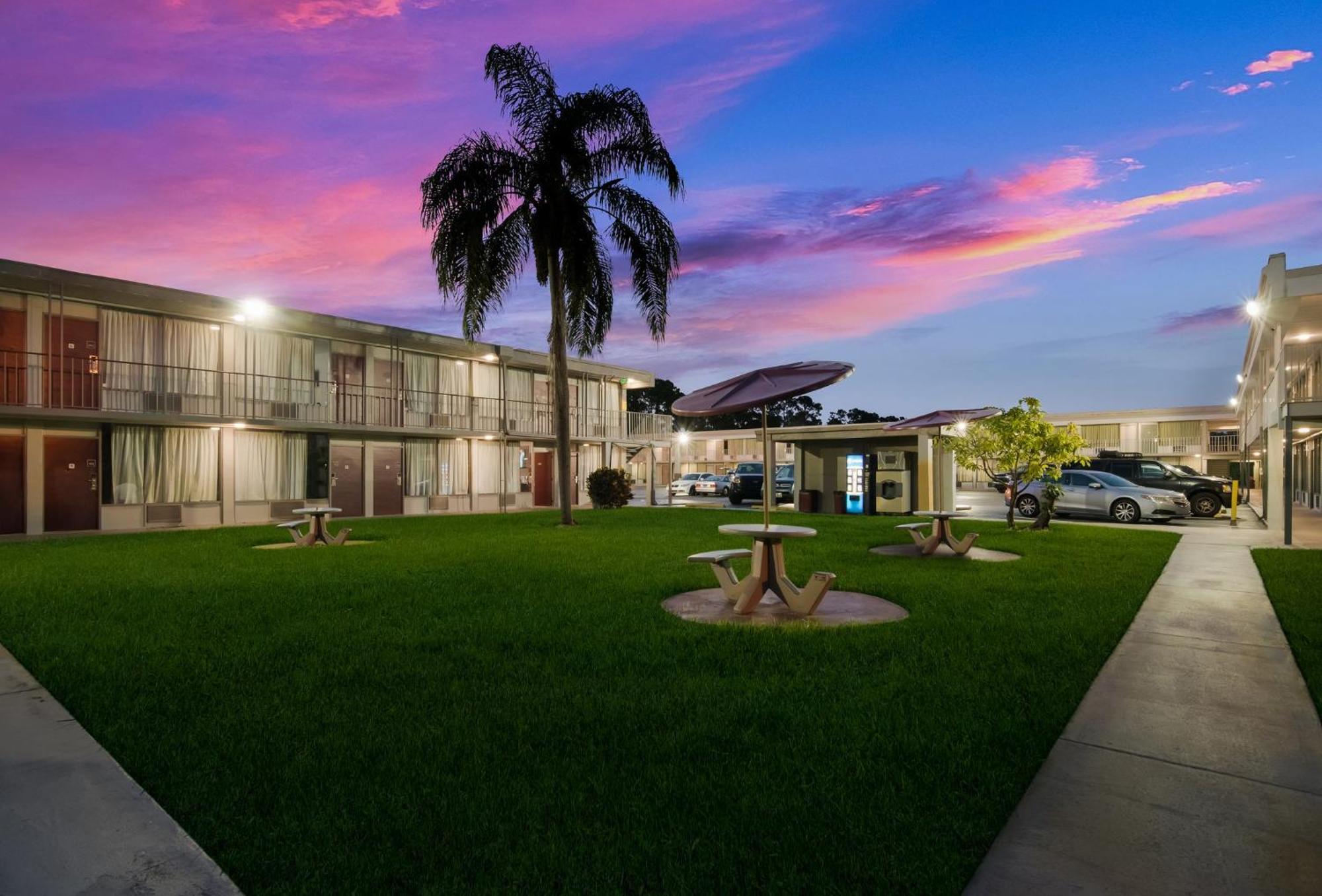 Red Roof Inn Vero Beach - I-95 Экстерьер фото